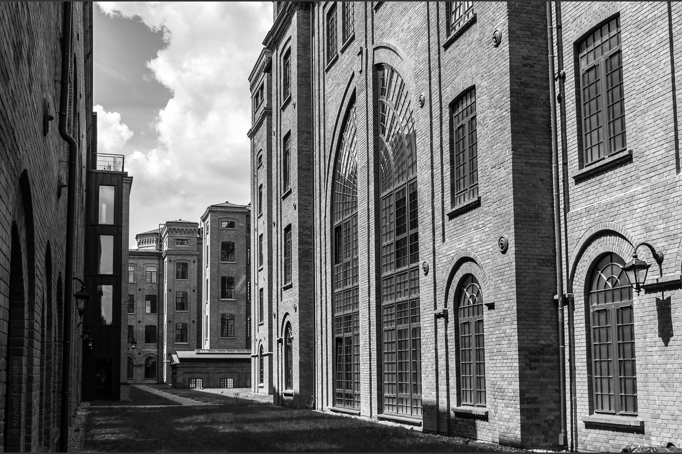 _IGP5831-2